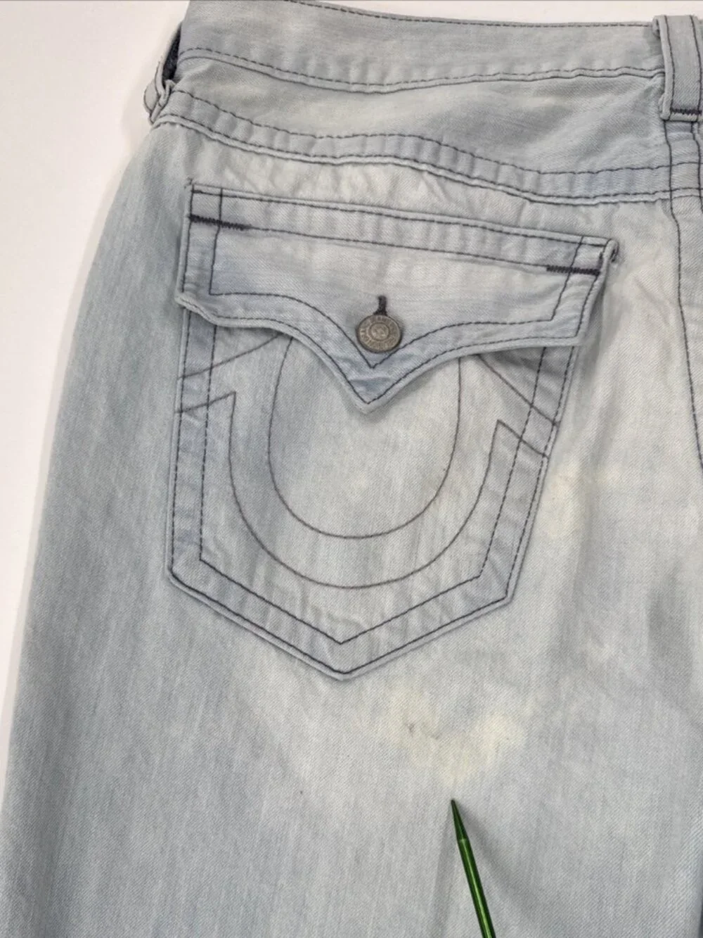 True Religion Jeans Mens 38x34 Ricky Light Blue Denim Distressed Flap Pockets